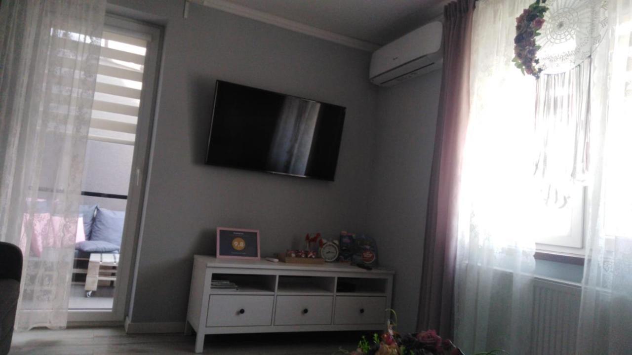 Apartament Antek Klimatyzowany オシフィエンチム エクステリア 写真