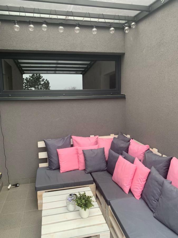 Apartament Antek Klimatyzowany オシフィエンチム エクステリア 写真