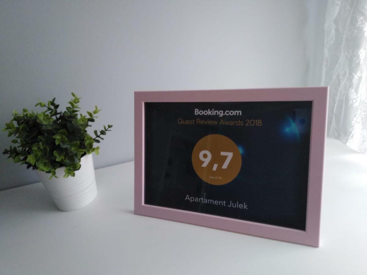 Apartament Antek Klimatyzowany オシフィエンチム エクステリア 写真