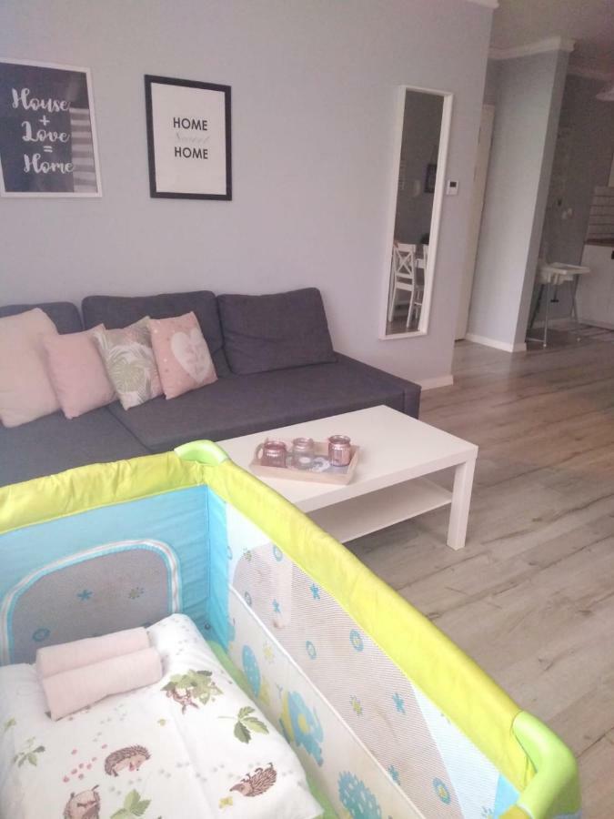 Apartament Antek Klimatyzowany オシフィエンチム エクステリア 写真