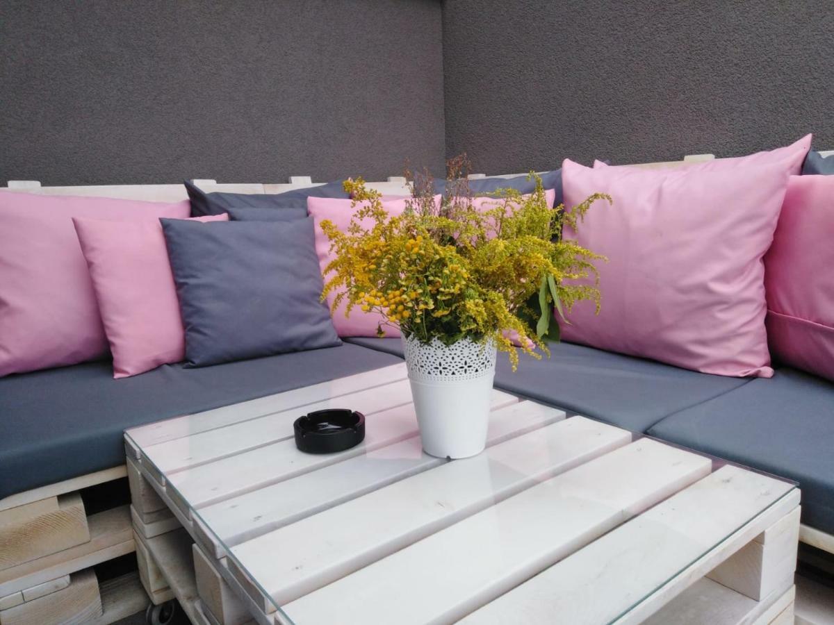 Apartament Antek Klimatyzowany オシフィエンチム エクステリア 写真